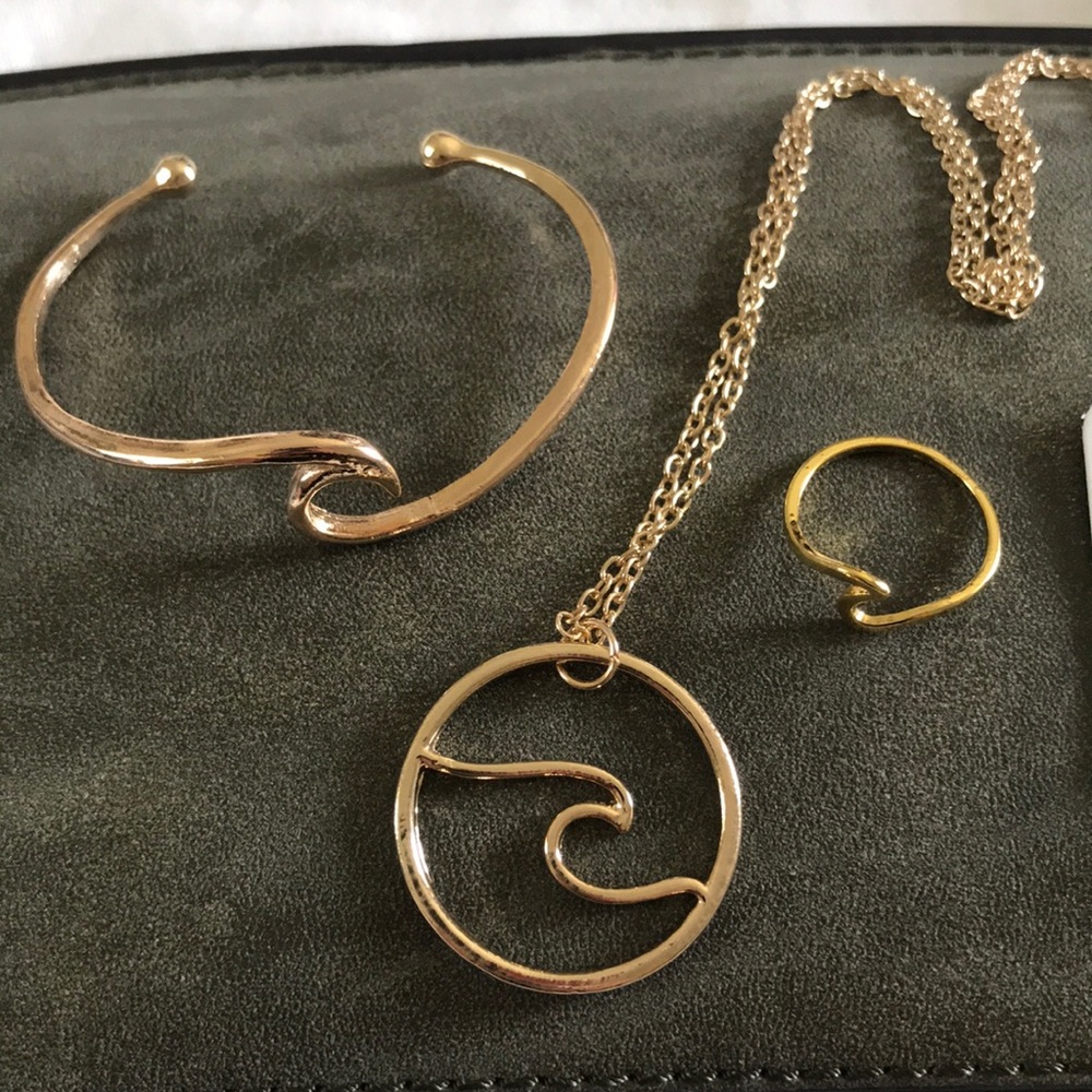 Wave Jewelry Set